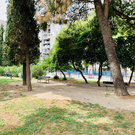 The L Place By Right Place Apartmán *